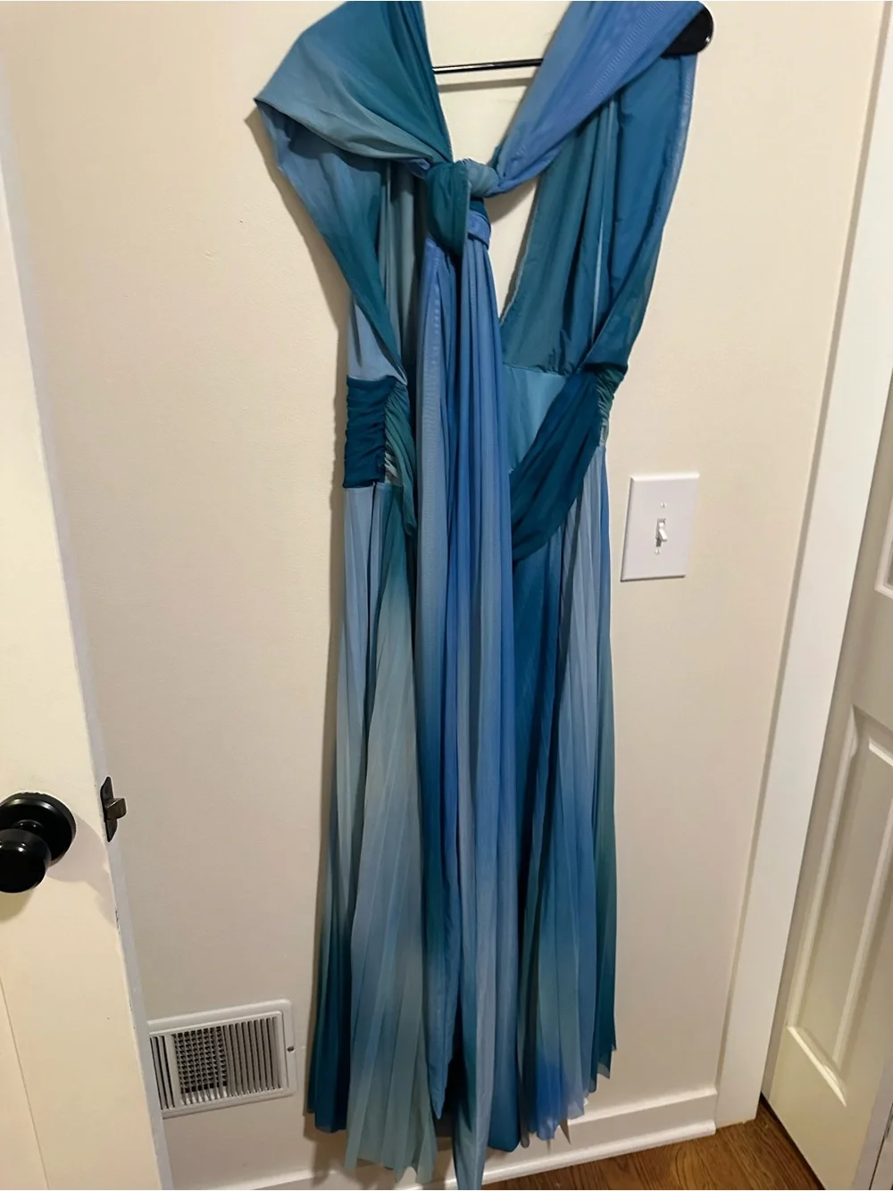 Abercrombie & Fitch Giselle 5 in 1 Convertible Dress